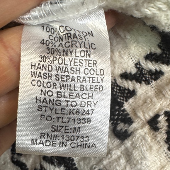 Umgee Ivory and Black Houndstooth Cardigan - Picture 3 of 8